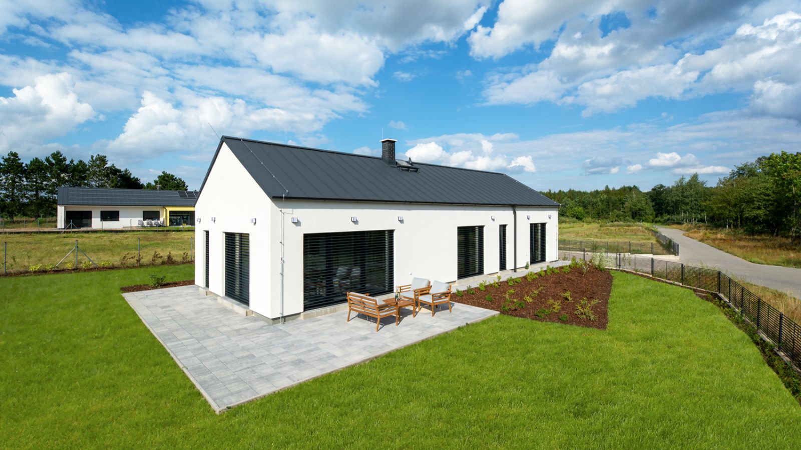 Bungalov v obci Mcely